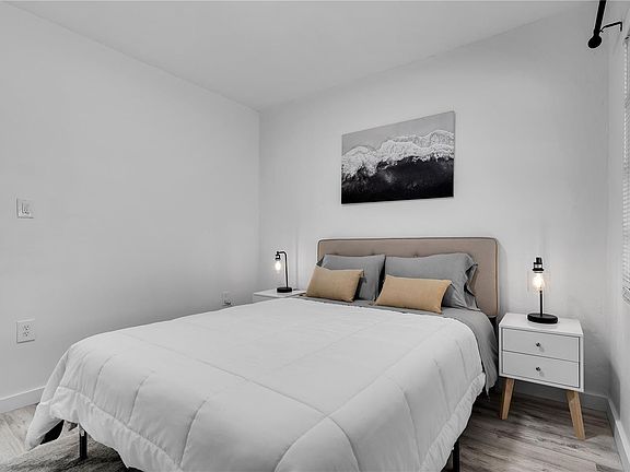 5th image of 1510 Normandy Dr #0