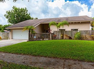 2200 NW 102nd Way, Pembroke Pines, FL 33026