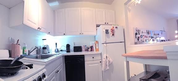 2nd image of 401 W 25th St APT 2E
