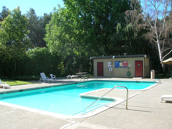 5th image of 6724 Plymouth Rd APT 33