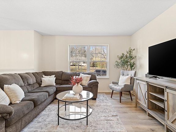 4th image of 7234 Hydrus Dr