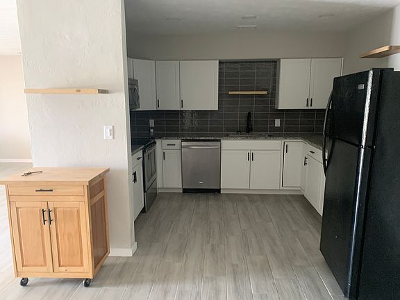 4th image of 1306 35th St W
