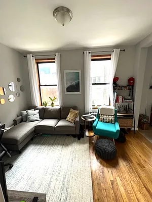 Rented by Mason Group LLC | media 7