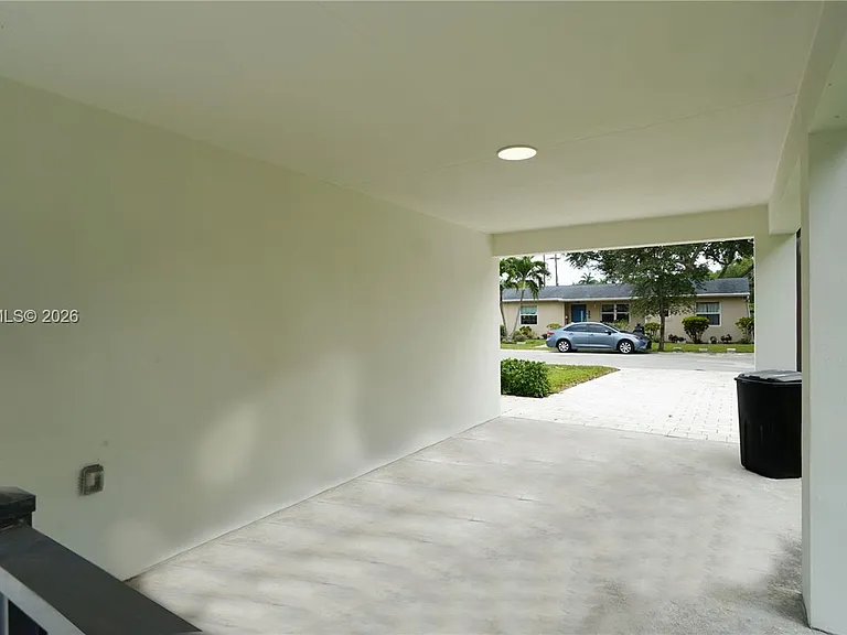256 Grant Dr — Photo 5