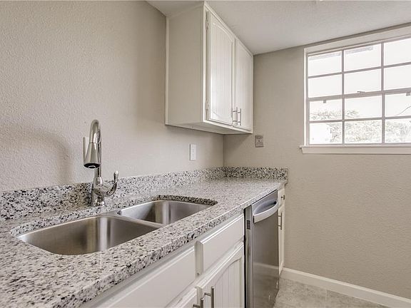 5th image of 68 E Mountain Creek Dr #18