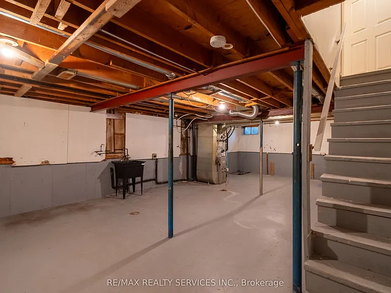 100 Brownleigh Ave #176 — Photo 20