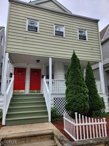 47 Hilton St, East Orange, NJ, 07017