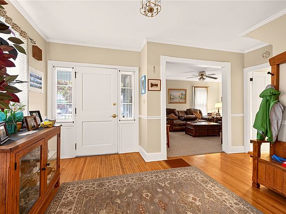 3rd image of 99 Washington St