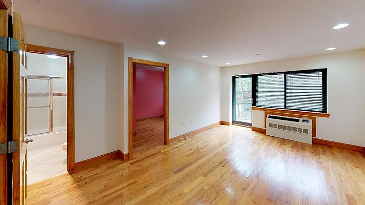 Rented by Metro Garden Realty NYC | media 13