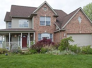 3752 Barry Knoll Dr, Ann Arbor, MI 48108