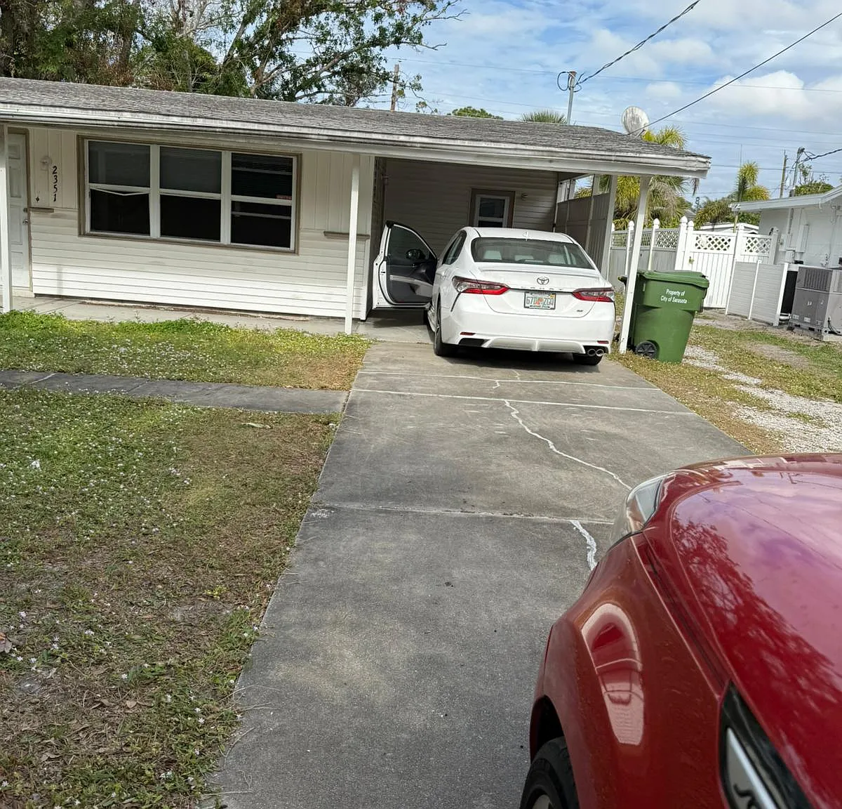 2 bed, 10000 sqft, $1,600 — Photo 1