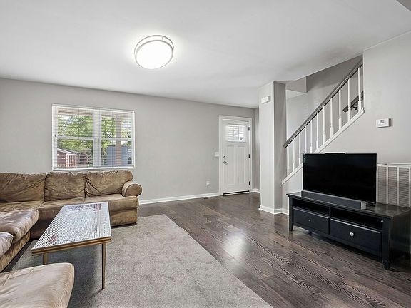 3rd image of 1603 16th Ave N