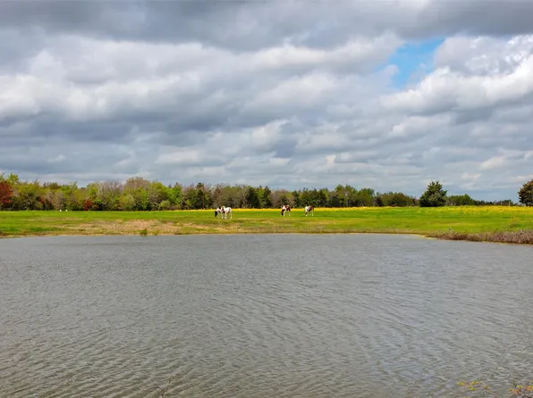 3882 Webb Cemetery Rd, Calvert, TX 77837