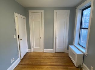 30-86 35th St #1R, Astoria, NY 11103