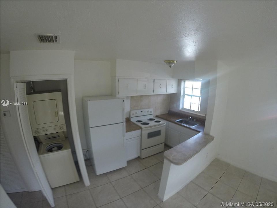 2nd image of 13130 Aswan Rd #2