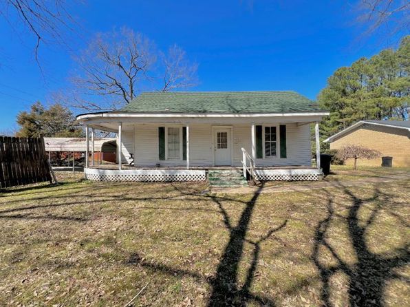 583 E Walnut St, Ripley, MS 38663