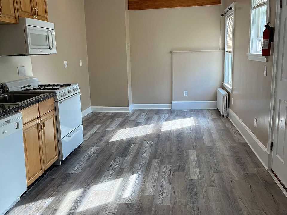 1st image of 516 Hancock St #1B