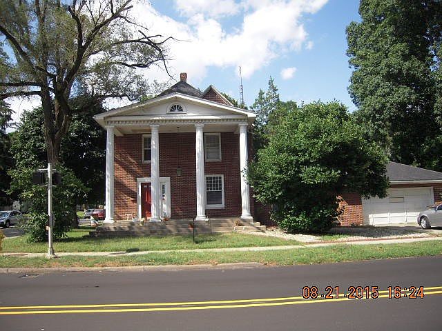 1st image of 400 E Beardsley Ave