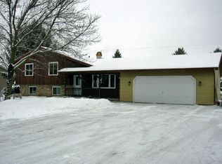 680 Wanda Ave, Neenah, WI 54956