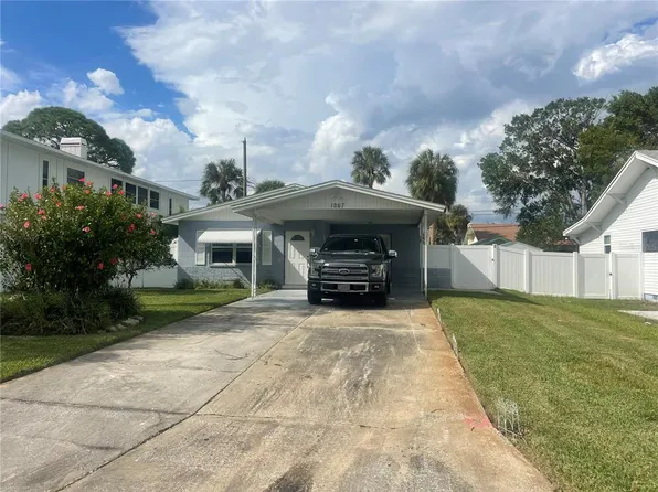 1867 Michigan Ave NE, Saint Petersburg, FL 33703