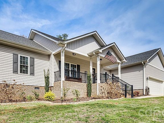 2nd image of 1181 Kensington Cir