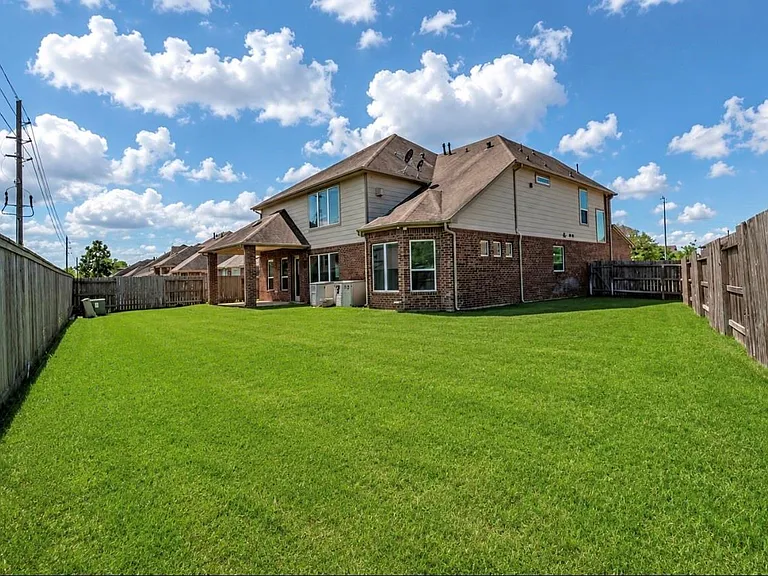 4607 Rockton Hills Ln — Photo 28