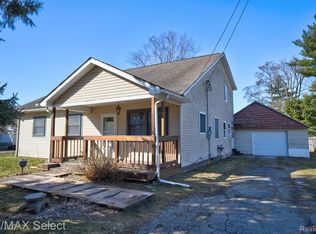 4196 Bristolwood Dr, Flint, MI