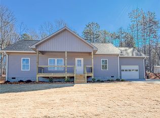 220 Simpson St, Westminster, SC 29693