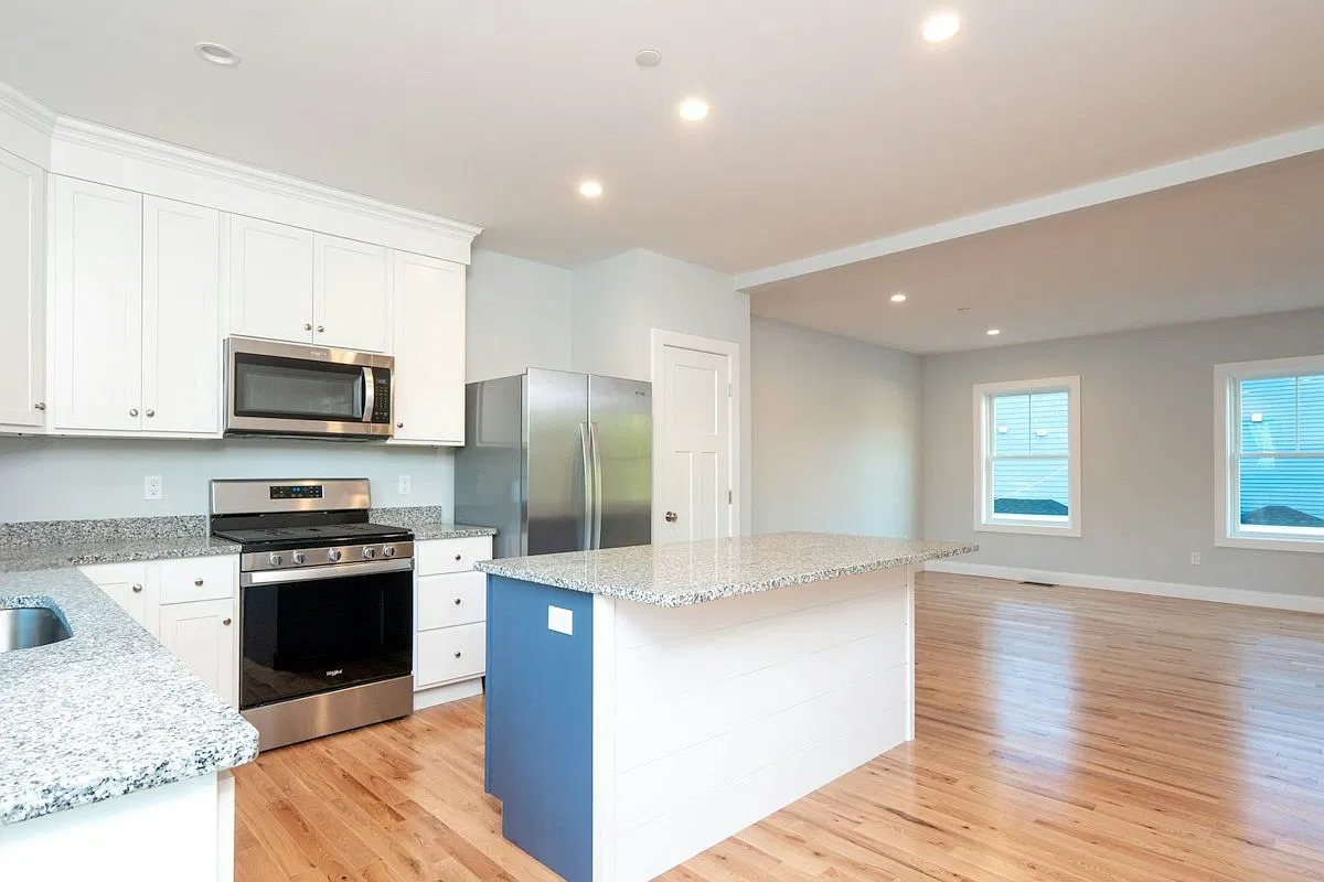 Paul's Place — Photo 1