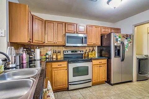 5th image of 12629 Oceanside Dr