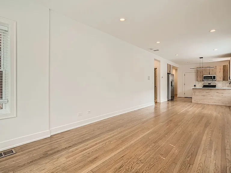 2602 N Springfield Ave #1 — Photo 7