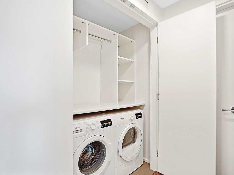 1st image of 3809 Evergreen Pl #22