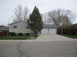 510 Easy St, Green River, WY 82935