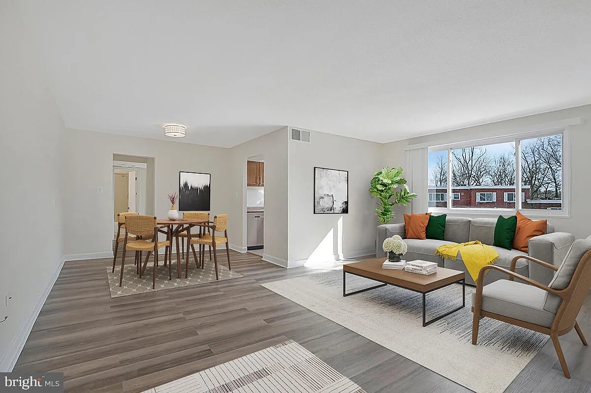 Park Place Condo — Photo 1