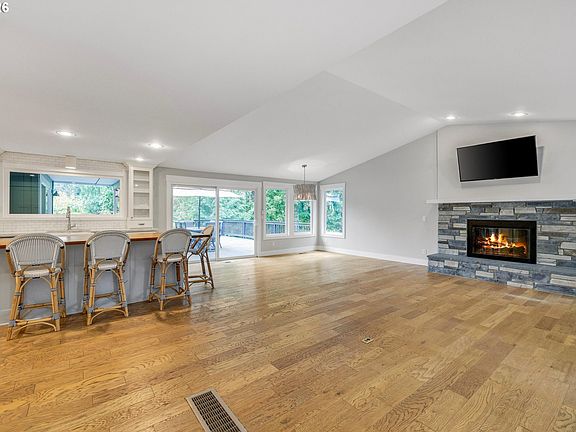 5th image of 12653 NE Cedar Brook Rd