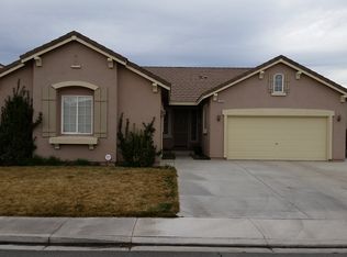 1316 Rouge River Rd, Fernley, NV 89408
