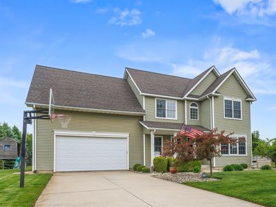 1449 Solak Ct, Saint Joseph, MI, 49085