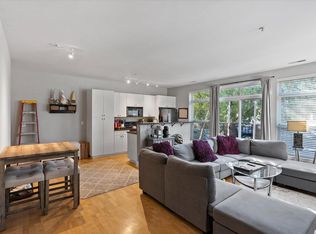 1550 N Warren Ave APT 102, Milwaukee, WI 53202