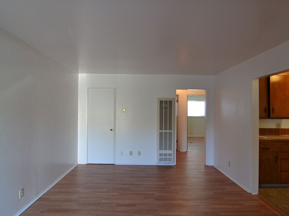 2nd image of 28537 E 13th St APT A
