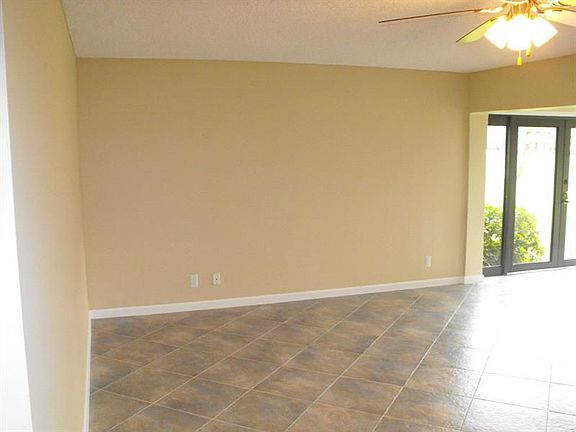 3rd image of 17138 Waterbend Dr APT 114