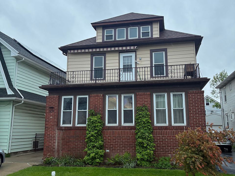 1st image of 309 Hartwell Rd