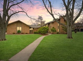 37 Pendleton Way, Bloomington, IL