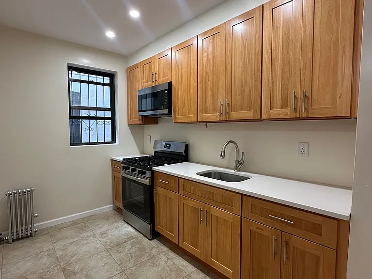 2519 Beverley Rd #1 — Photo 3