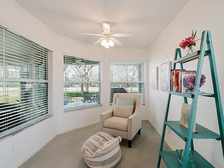 240 N Country Club Dr — Photo 27
