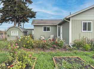 521 Gunn Rd, Port Angeles, WA 98362