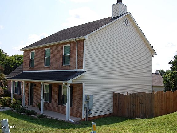 4th image of 1327 Chatam Ridge Ln