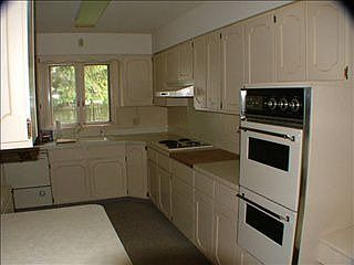 5th image of 2815 Warwick St