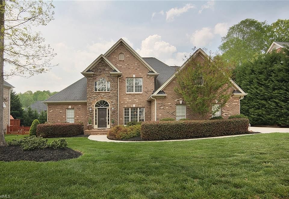 1st image of 5705 Blue Heron Dr