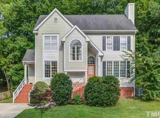 207 Cape Cod Dr, Cary, NC 27511