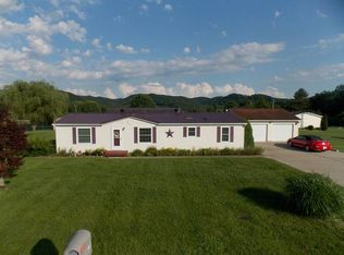 49 Meadowlands Dr, Morehead, KY 40351